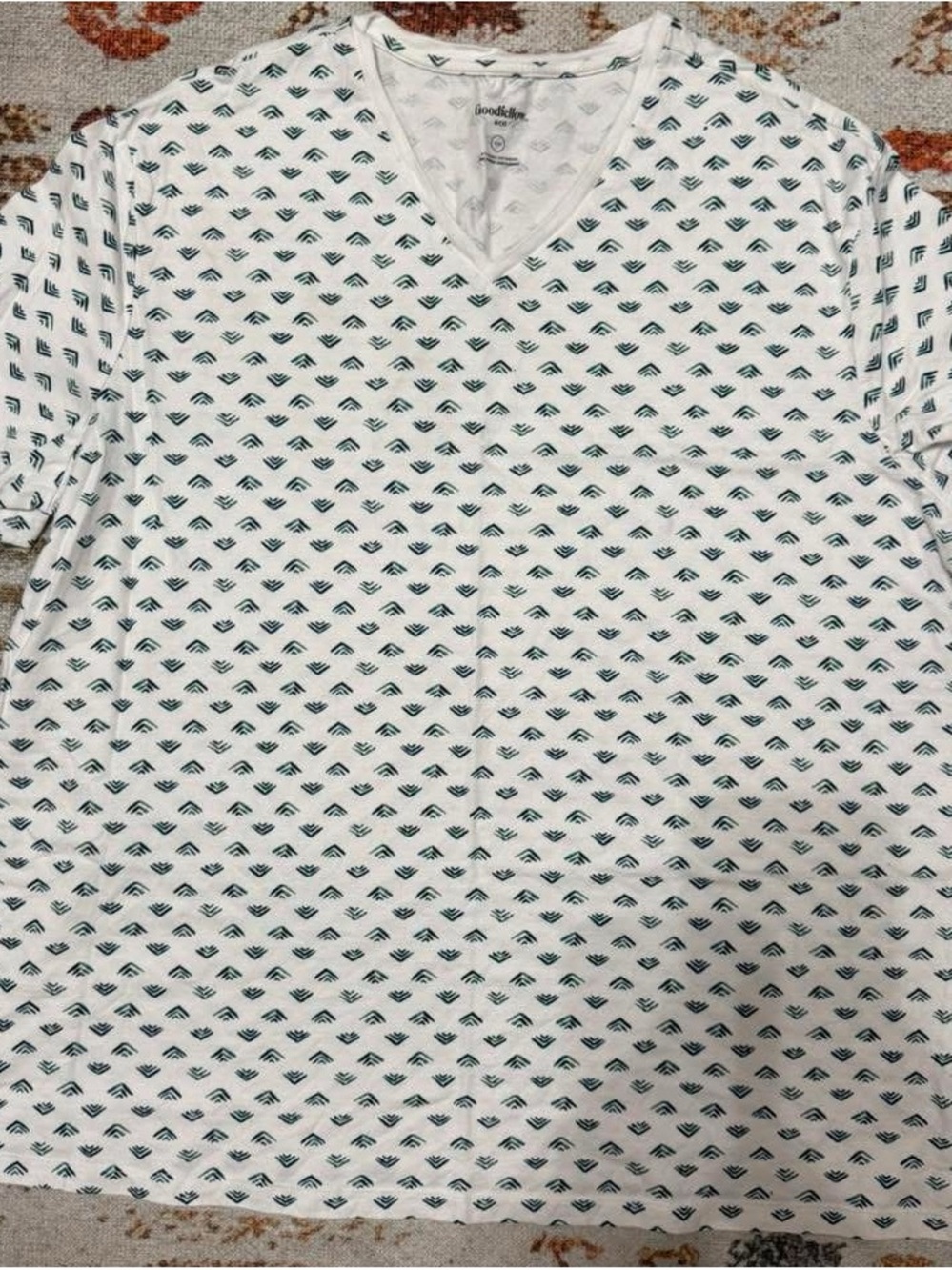 Goodfellow & Co White V-Neck Short Sleeve Shirt with Green Micro Pattern